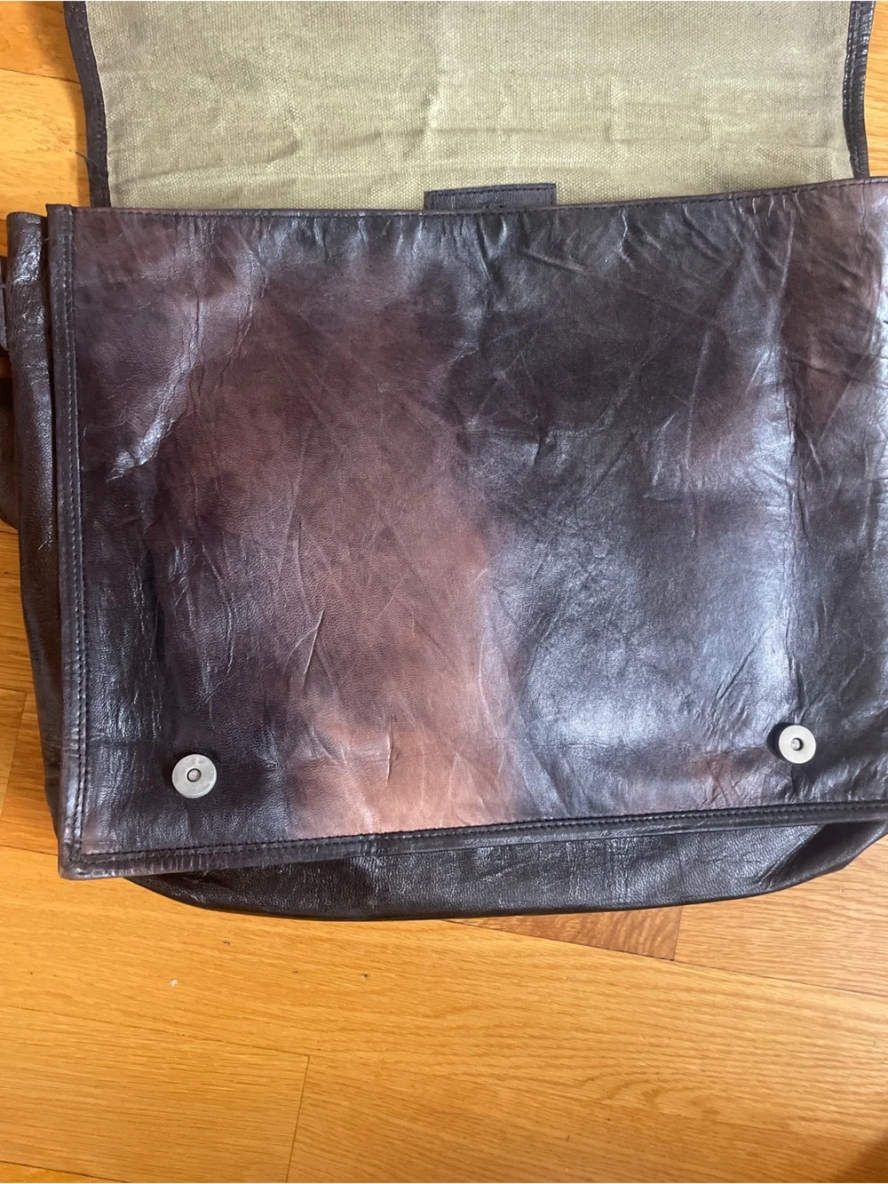 Grasslanders Australia Brown Leather Messenger Bag with Front Pocket (OL3)
